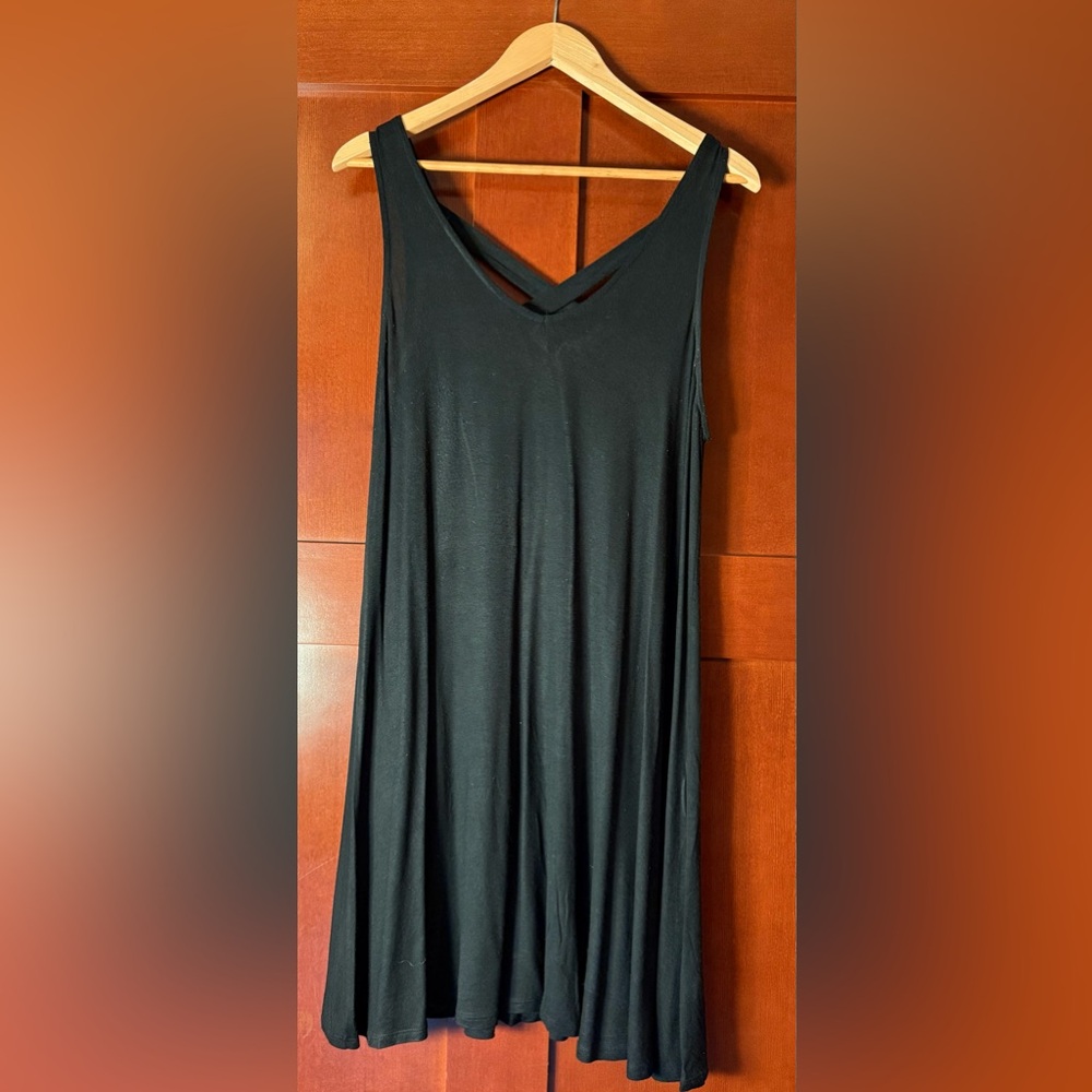 💚Eyeshadow Black Criss-Cross Tank Dress - Picture 3 of 3